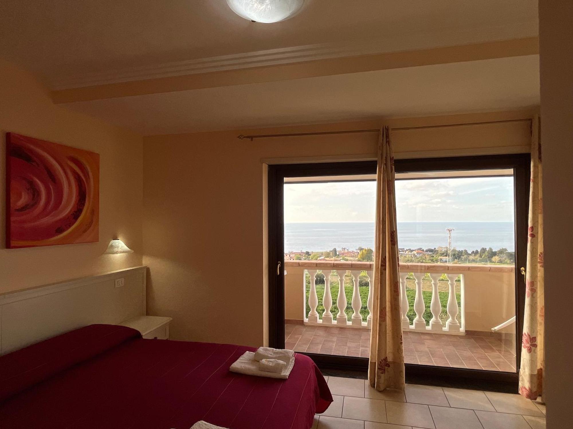 Residenza Domus Aurea Tropea- Vista Mare 호텔 산타도메니카 외부 사진